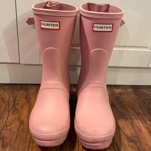 Pink hunter boots